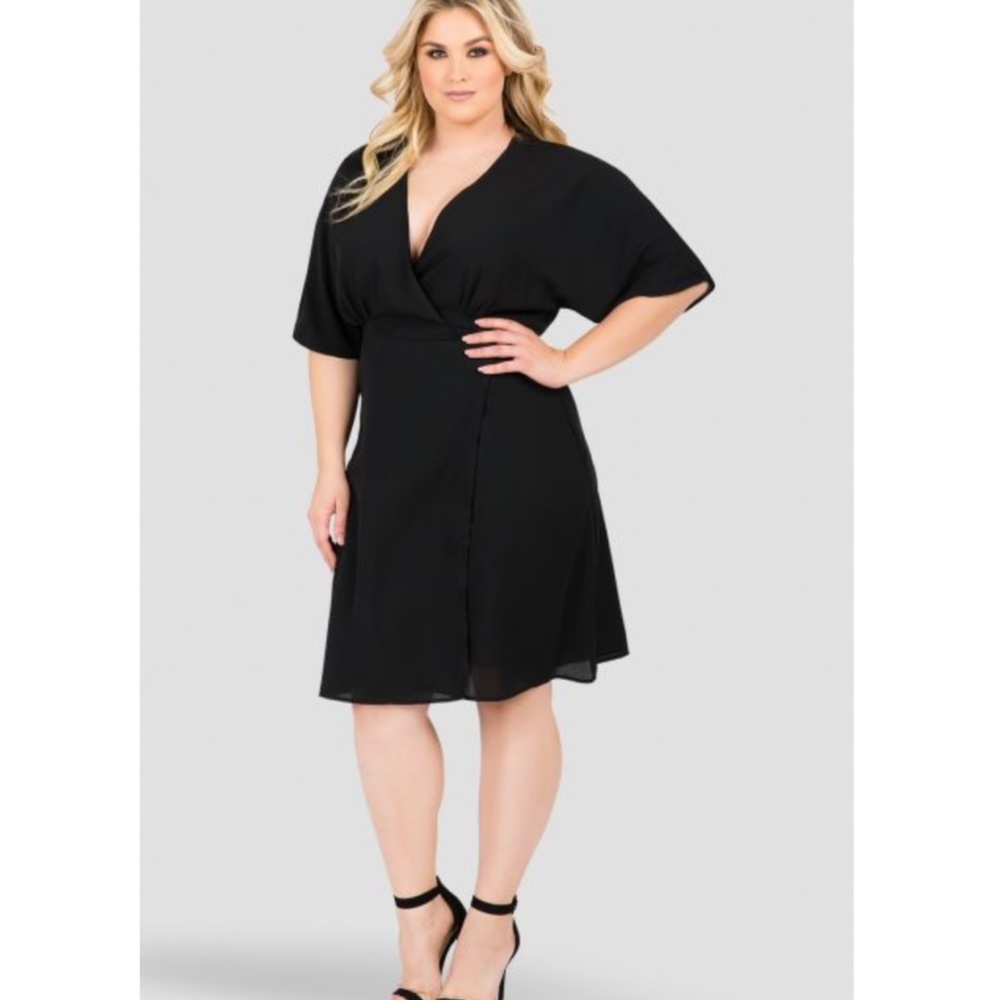 NWT Standards & Practices Candice V-Neck Length Kimono Wrap Dress Black